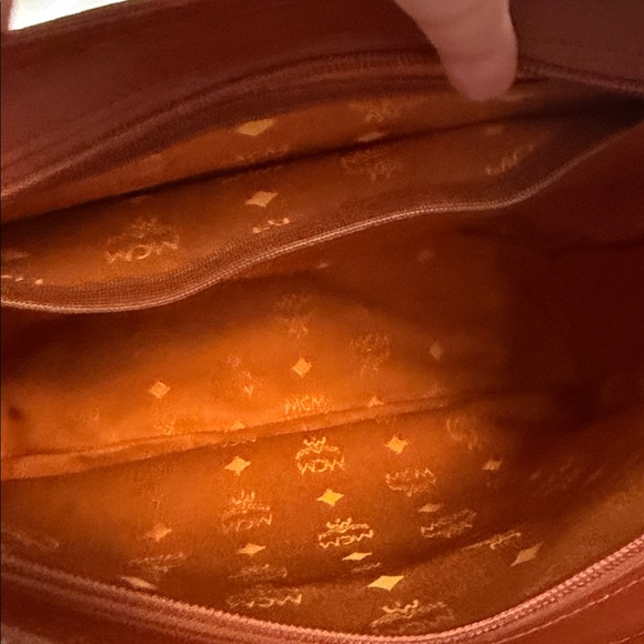 MCM Handbag - Picture 4 of 7